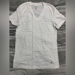 Nautica, unisex, white v neck t shirt, size small